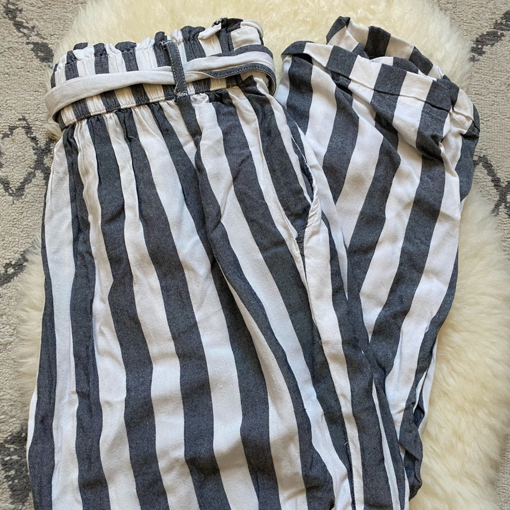 American Eagle Outfitters Loose Bottoms
